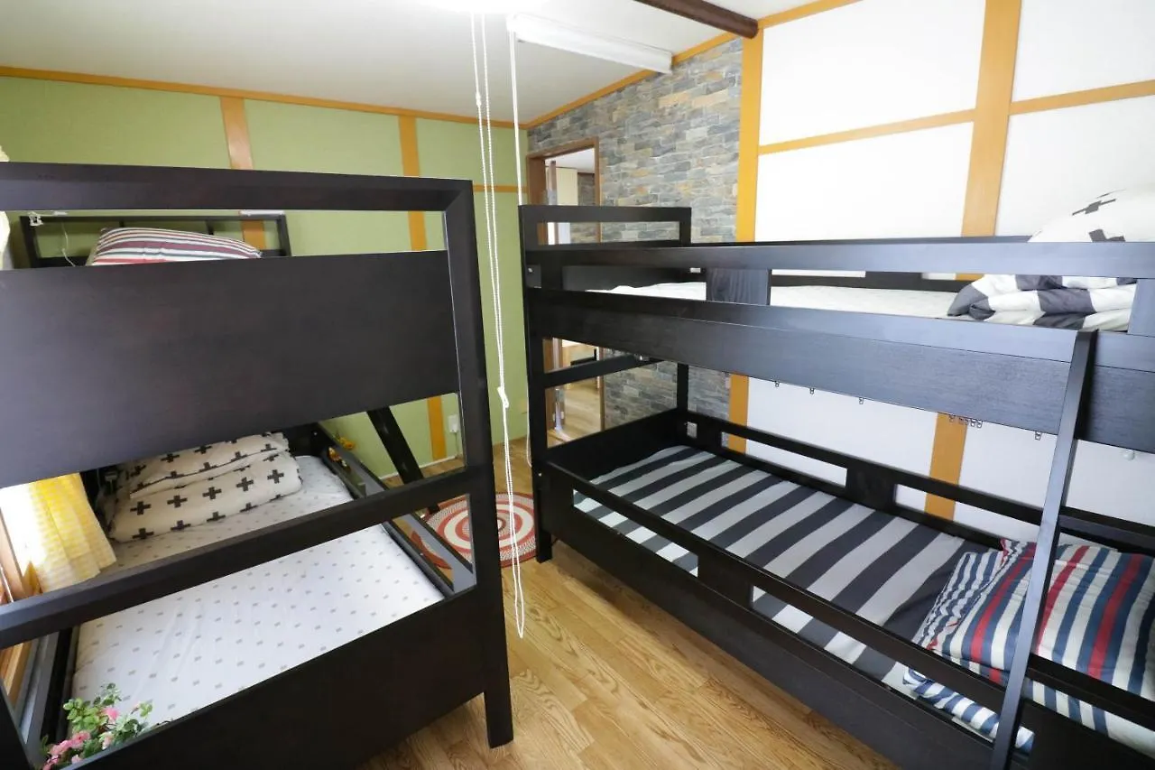Maru House Hotel Oszaka 0*,  Japán