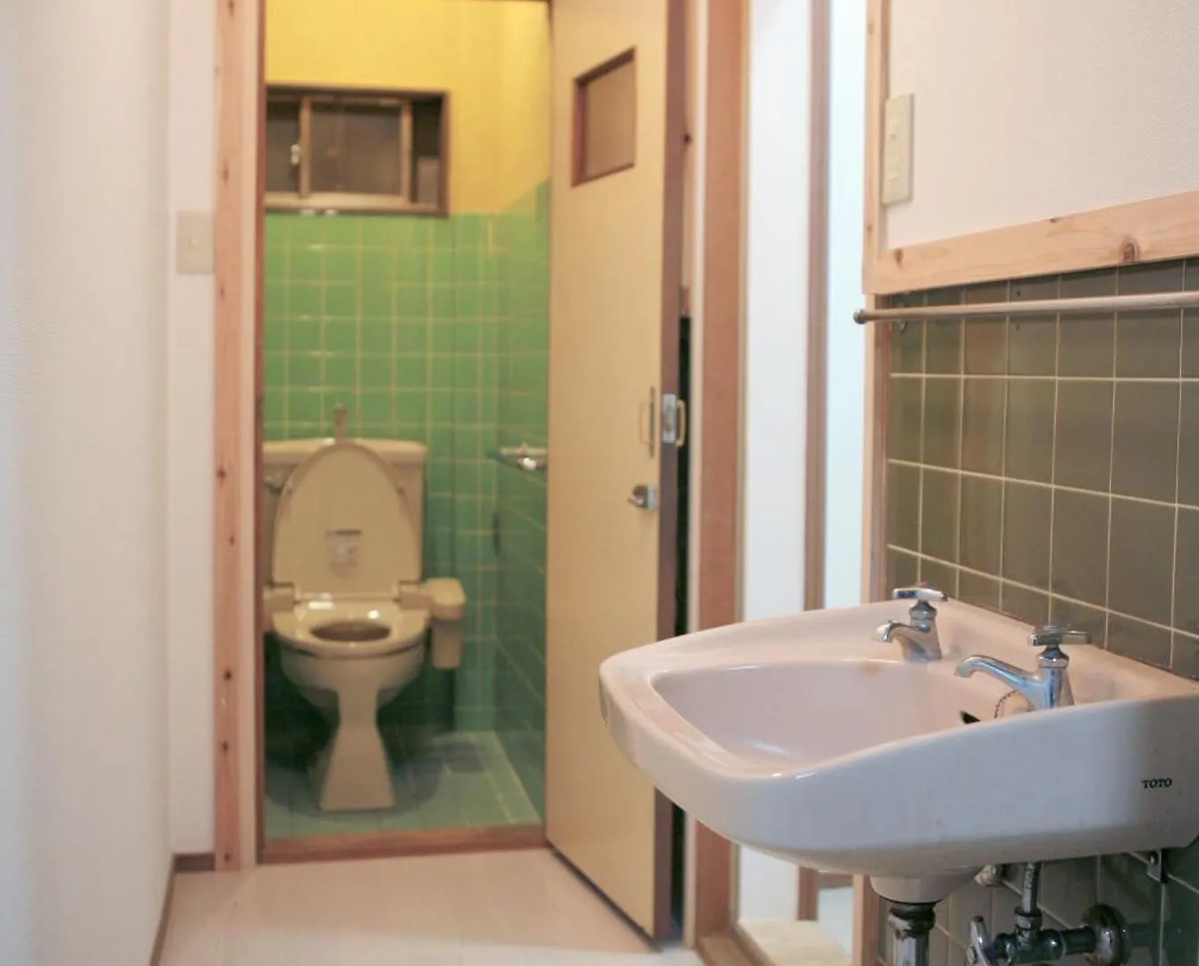 Hotel Maru House Osaka Pensión